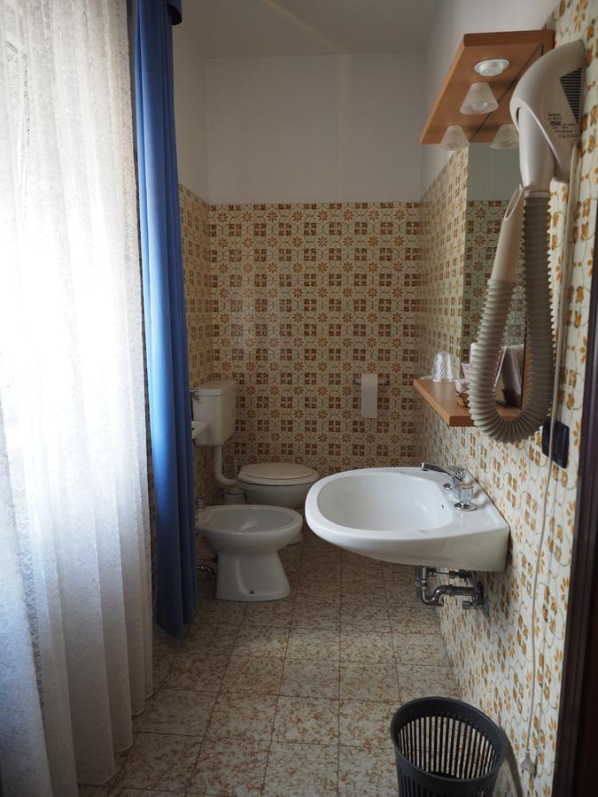 Albergo Alla Stazione Roncegno Extérieur photo